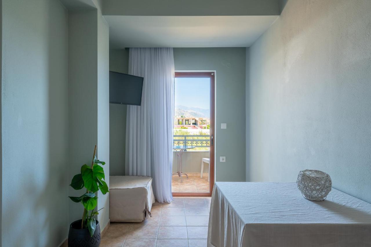 Serenity Hideaway Palaiochora Exteriér fotografie